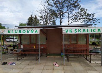 Začalo sa trénovať na vonkajších kurtoch v ARŠ – VK Skalica